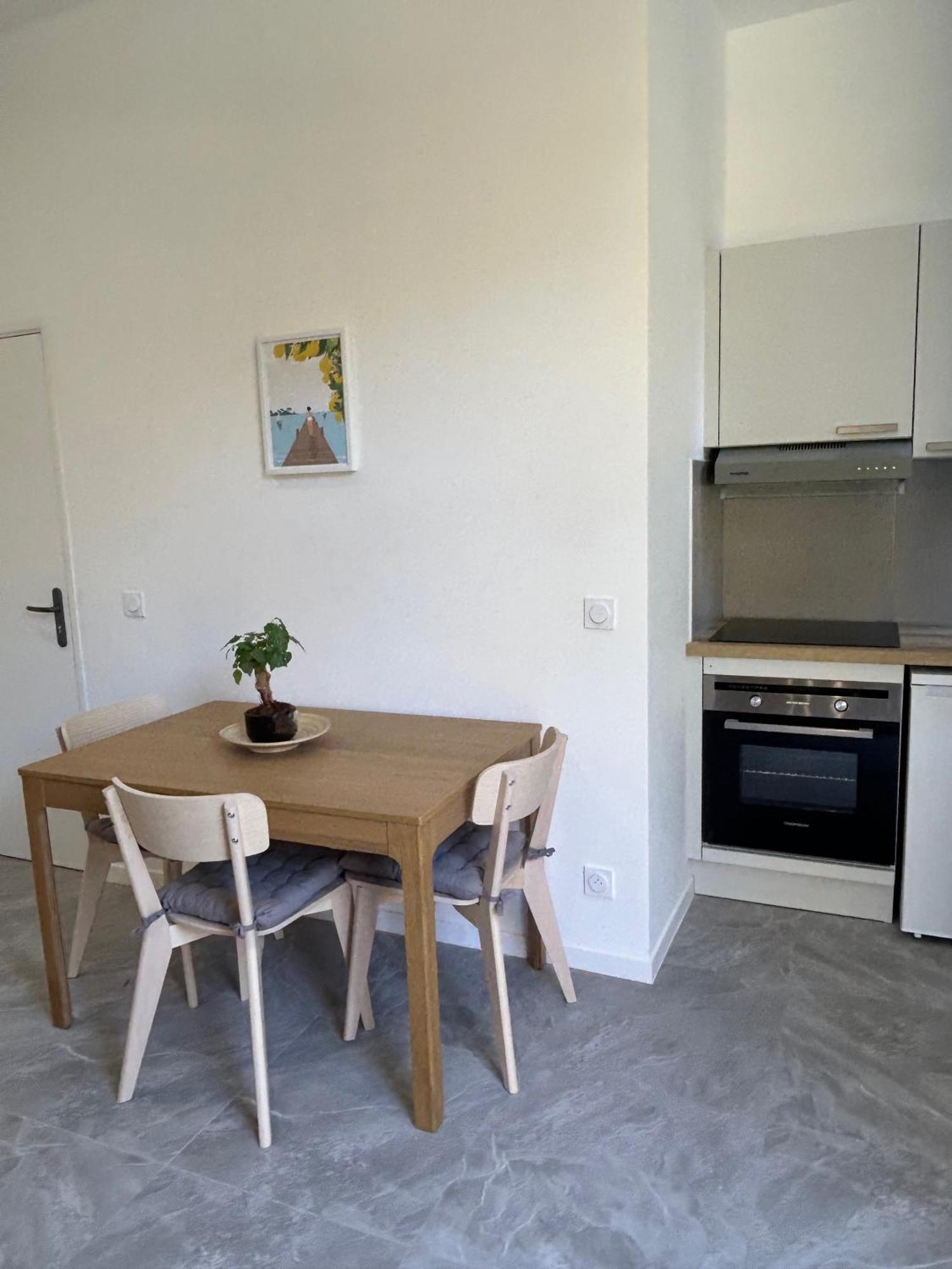 Residence "A Torbia" , 4 Appartements De 2 A 6 Personnes La Turbie Chambre photo