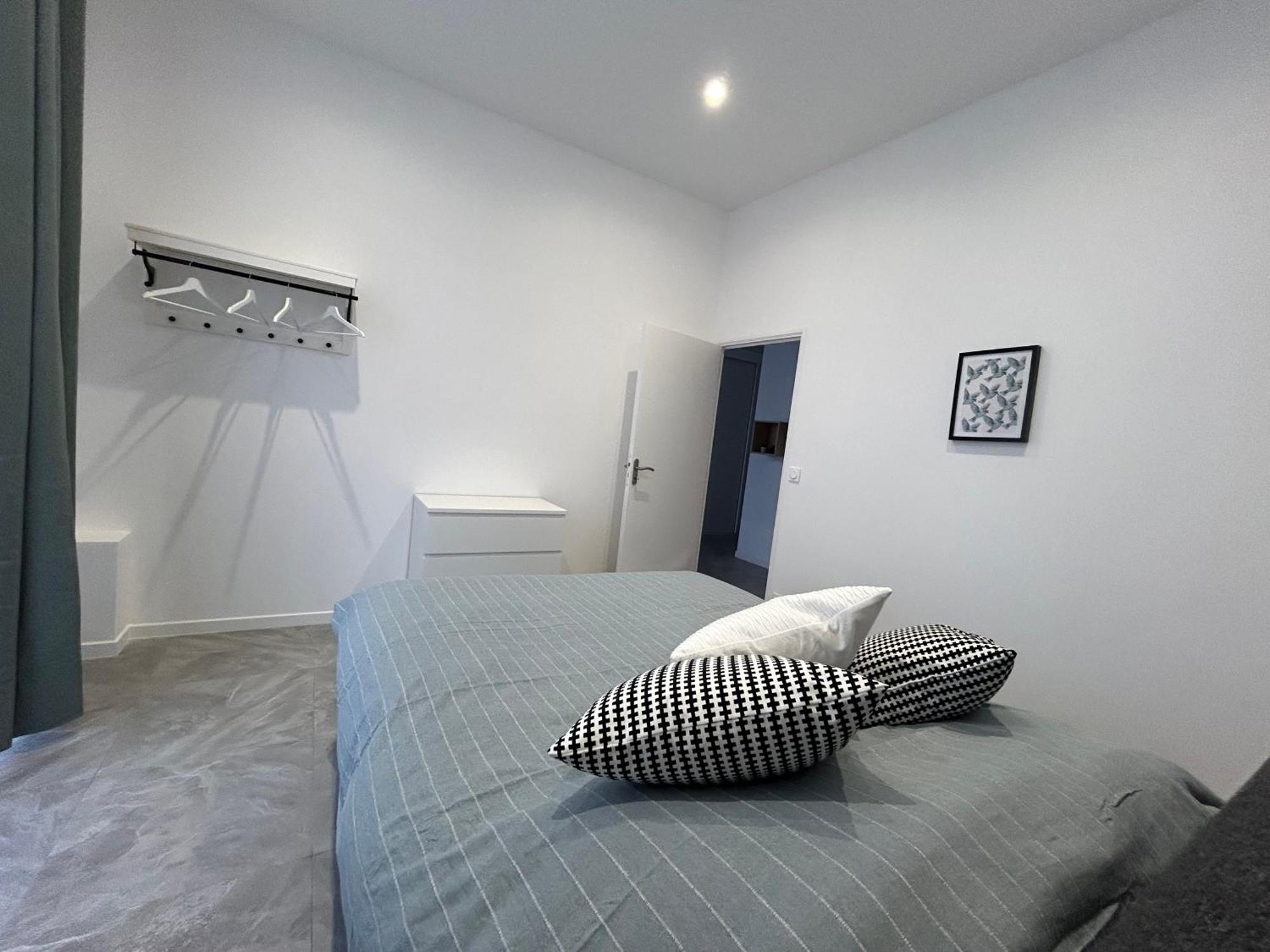 Residence "A Torbia" , 4 Appartements De 2 A 6 Personnes La Turbie Chambre photo